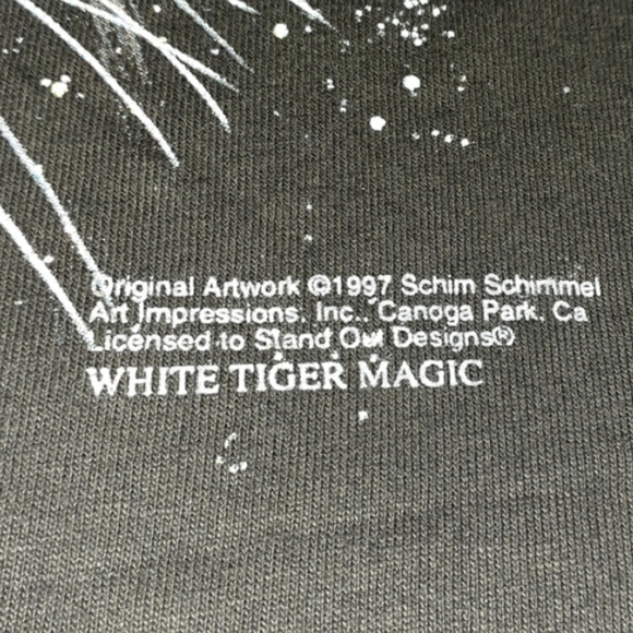 New 1997 White Tiger Magic Vintage Shirt 90s Wildfife Art Tee - Picture 4 of 8
